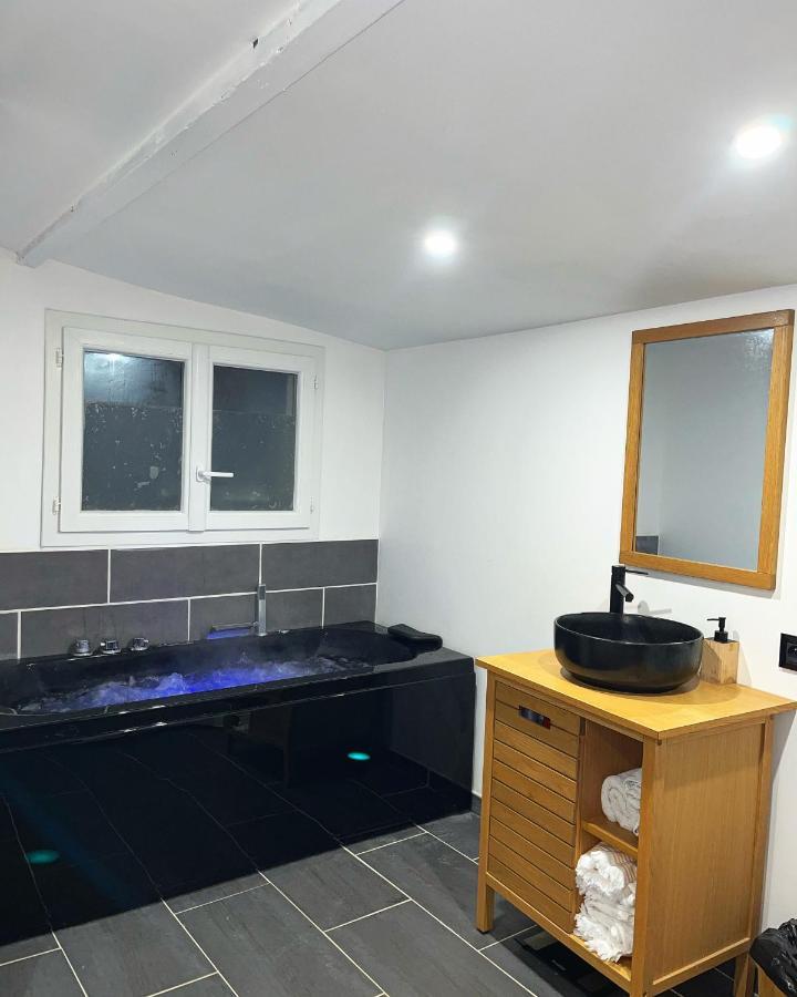 L'Oranger - Magnifique Studio Independant Sur Mougins Avec Jacuzzi Prive - Parking - Climatisation Екстер'єр фото